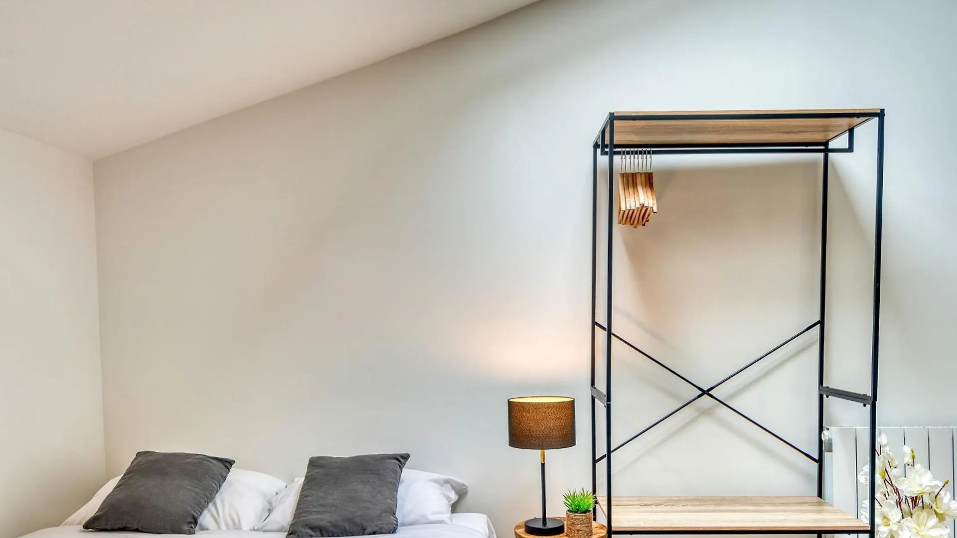 Le Factory - Studio Contemporain - Proche Metro B Oullins Francie